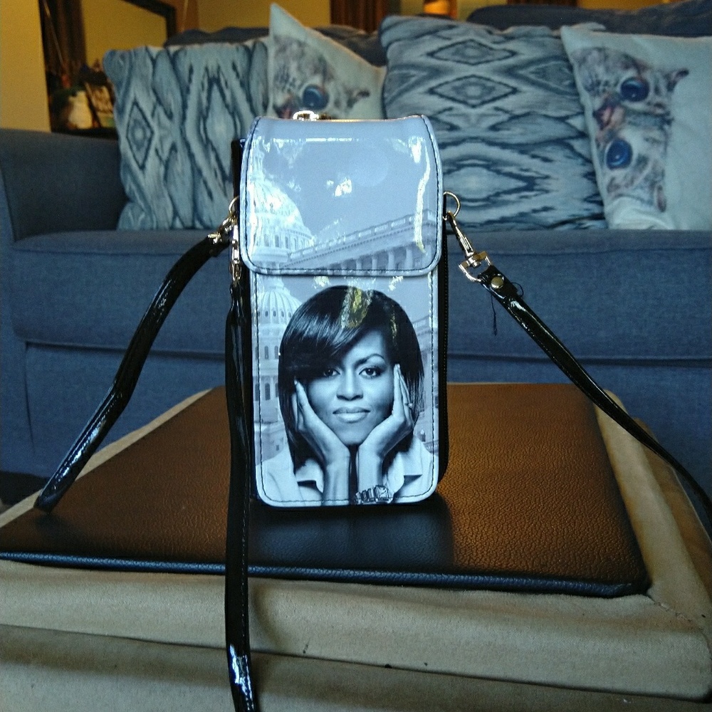Michelle Obama cross body - like new- unique